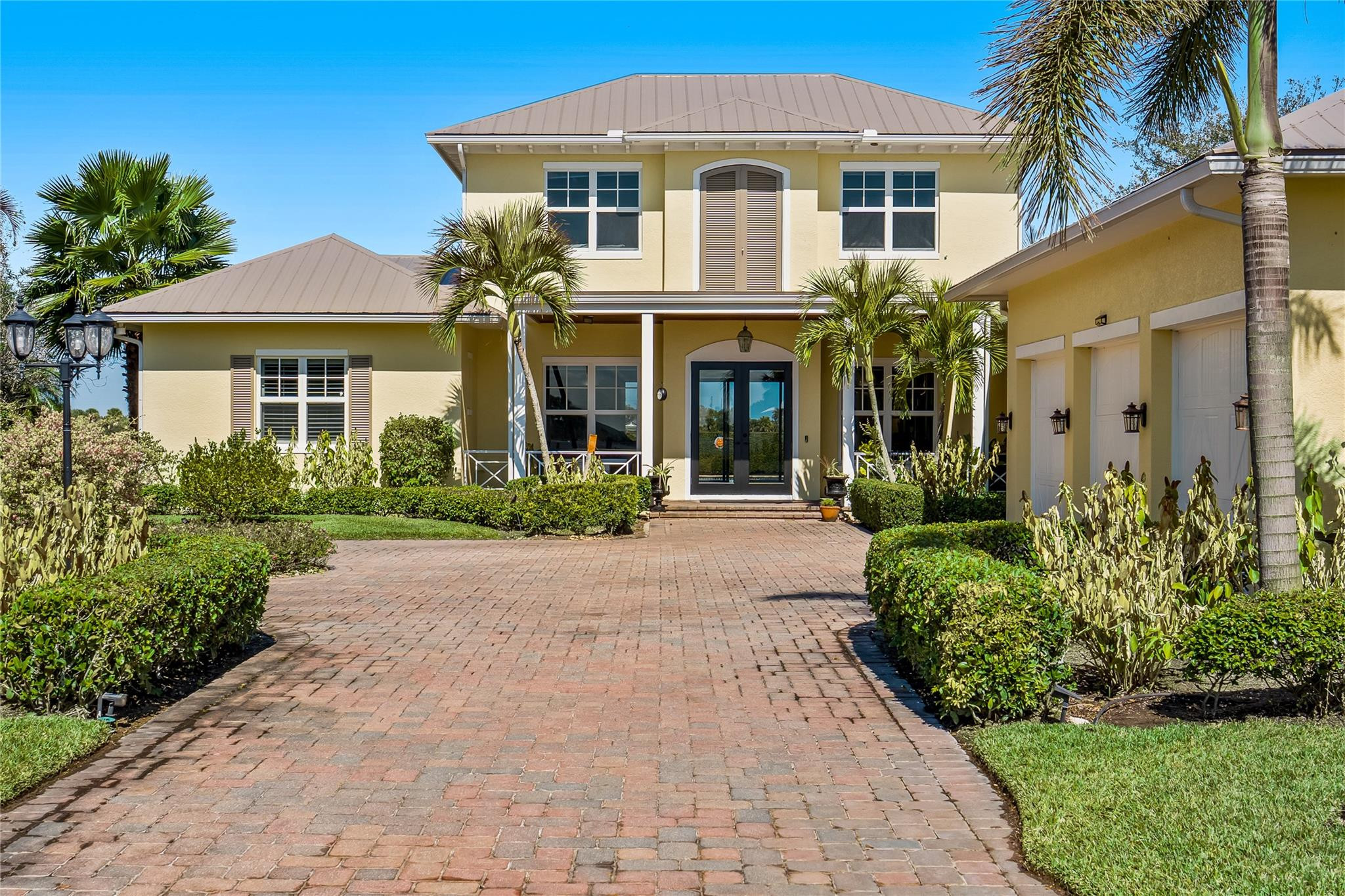 The Polo Grounds At Point - Residential