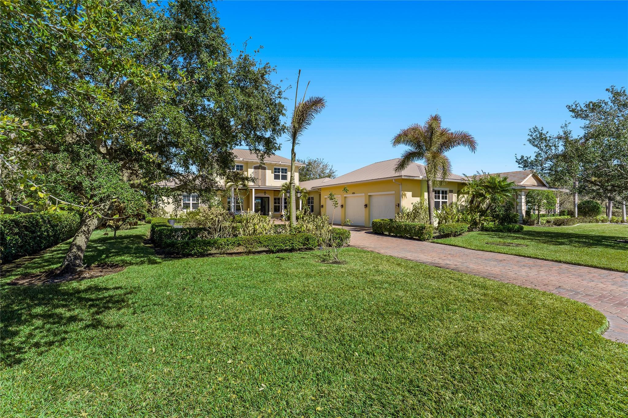 The Polo Grounds At Point - Residential