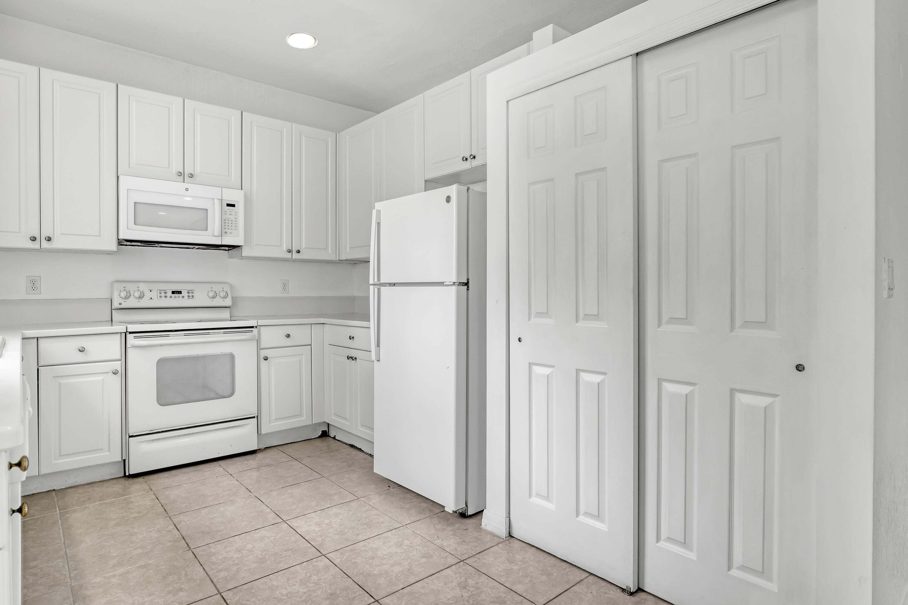 BELLA TERRA PUD 1 - Residential Lease