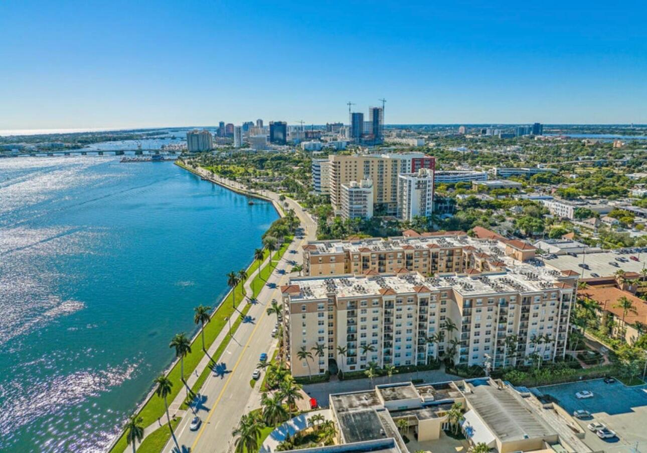 FLAGLER POINTE CONDO - Residential Lease