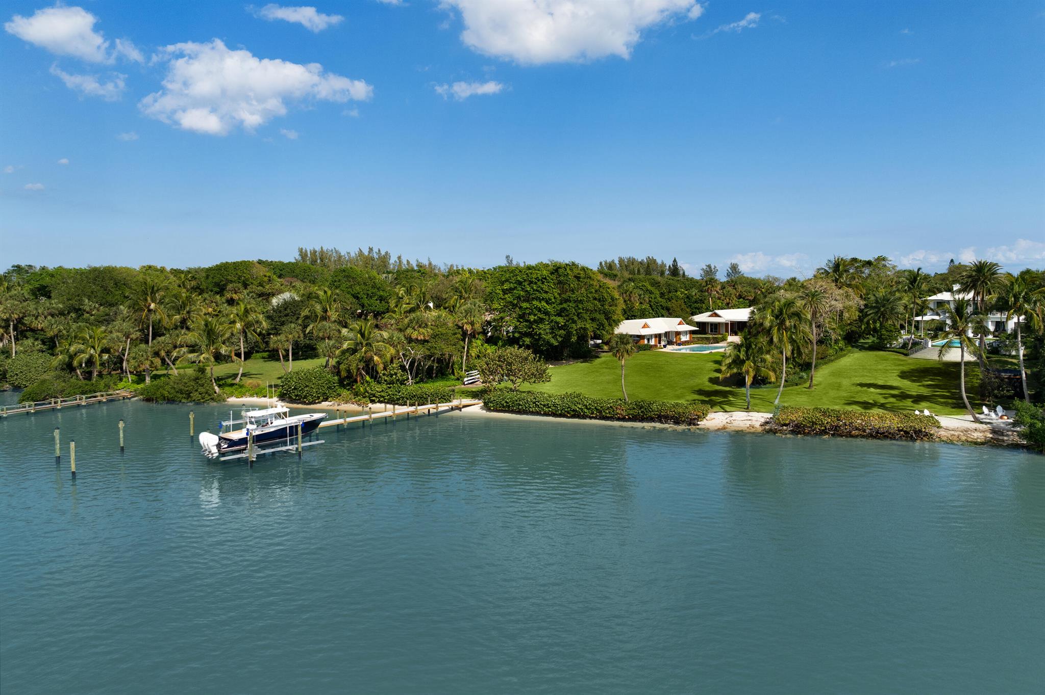 JUPITER ISLAND - Residential