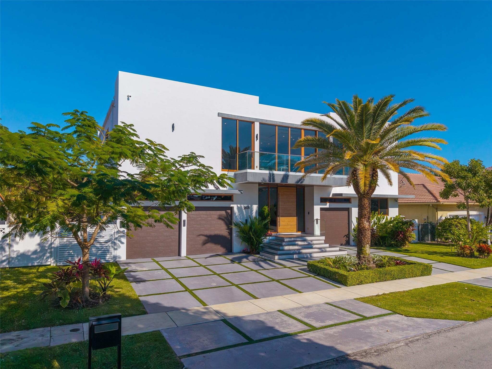 CORAL KEY VILLAS 2ND SEC - Residential