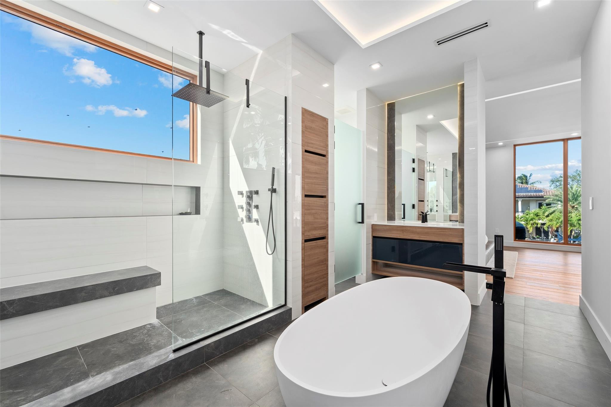 CORAL KEY VILLAS 2ND SEC - Residential