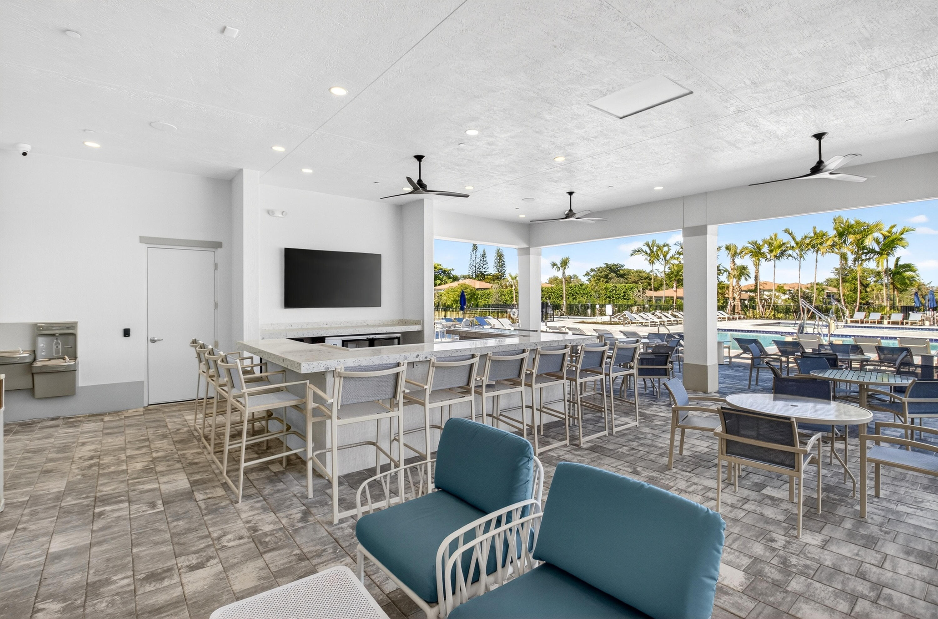 PALM GREENS AT VILLA DEL RAY CONDO I - Residential