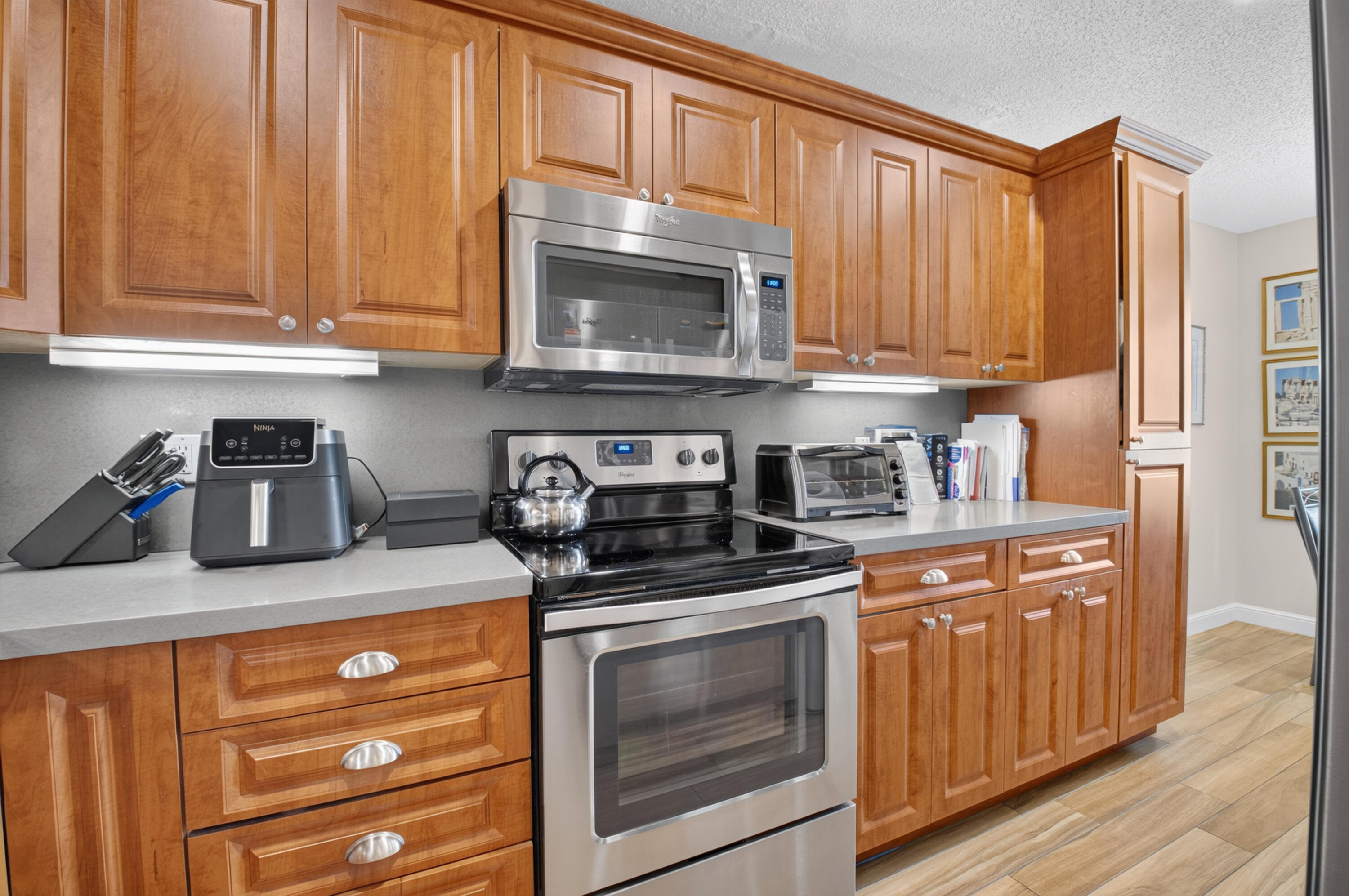 PALM GREENS AT VILLA DEL RAY CONDO I - Residential