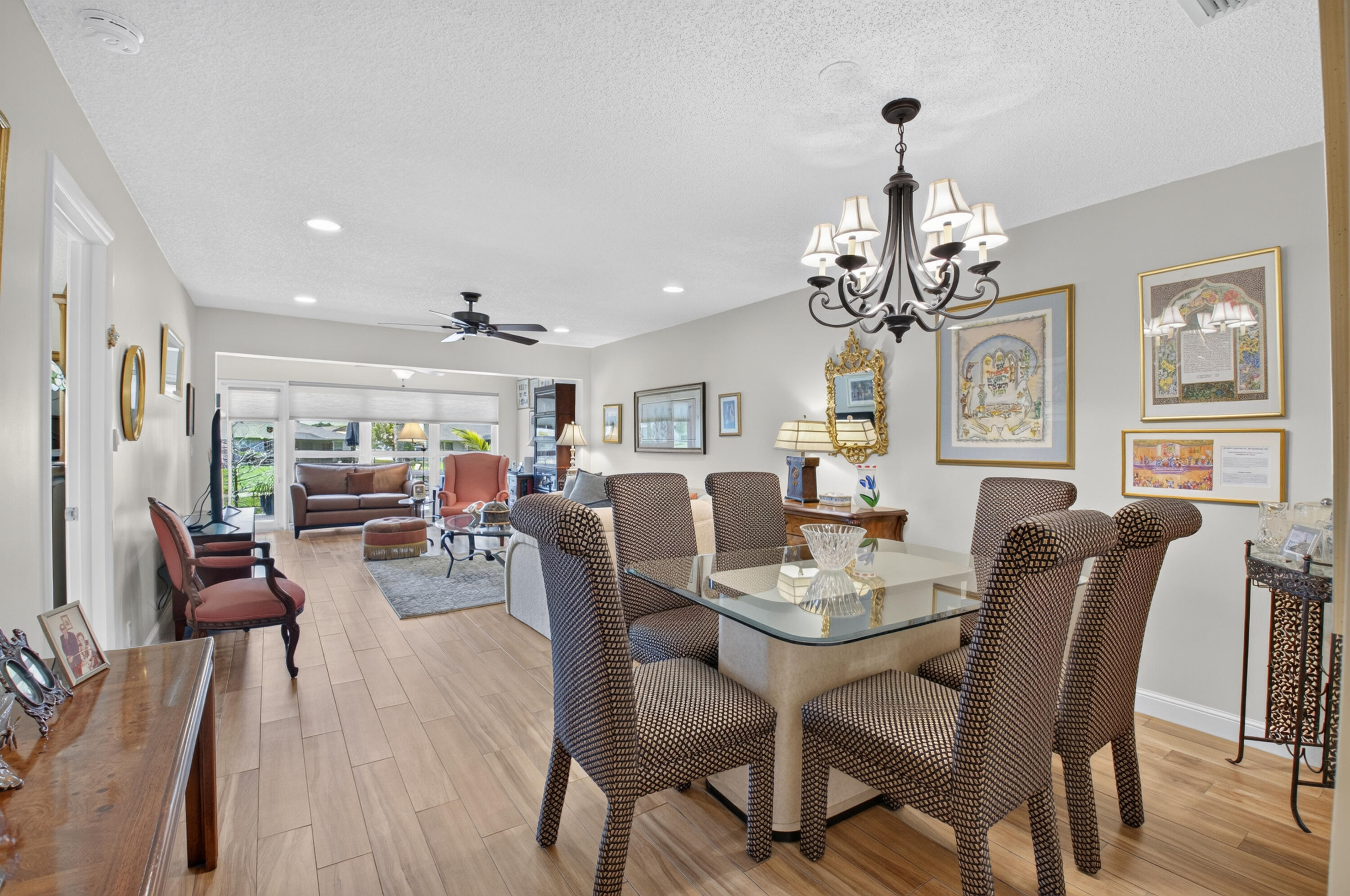 PALM GREENS AT VILLA DEL RAY CONDO I - Residential