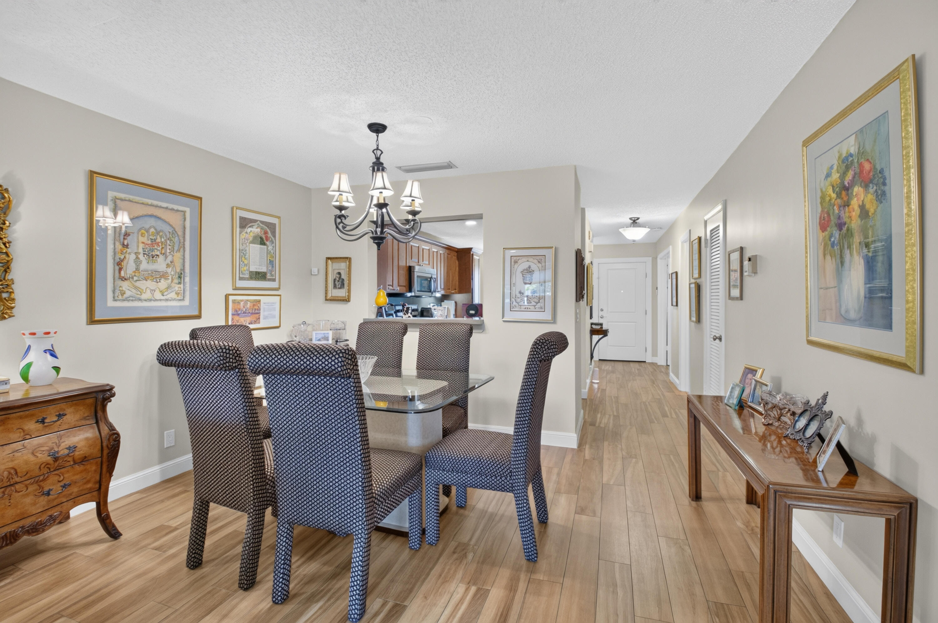 PALM GREENS AT VILLA DEL RAY CONDO I - Residential