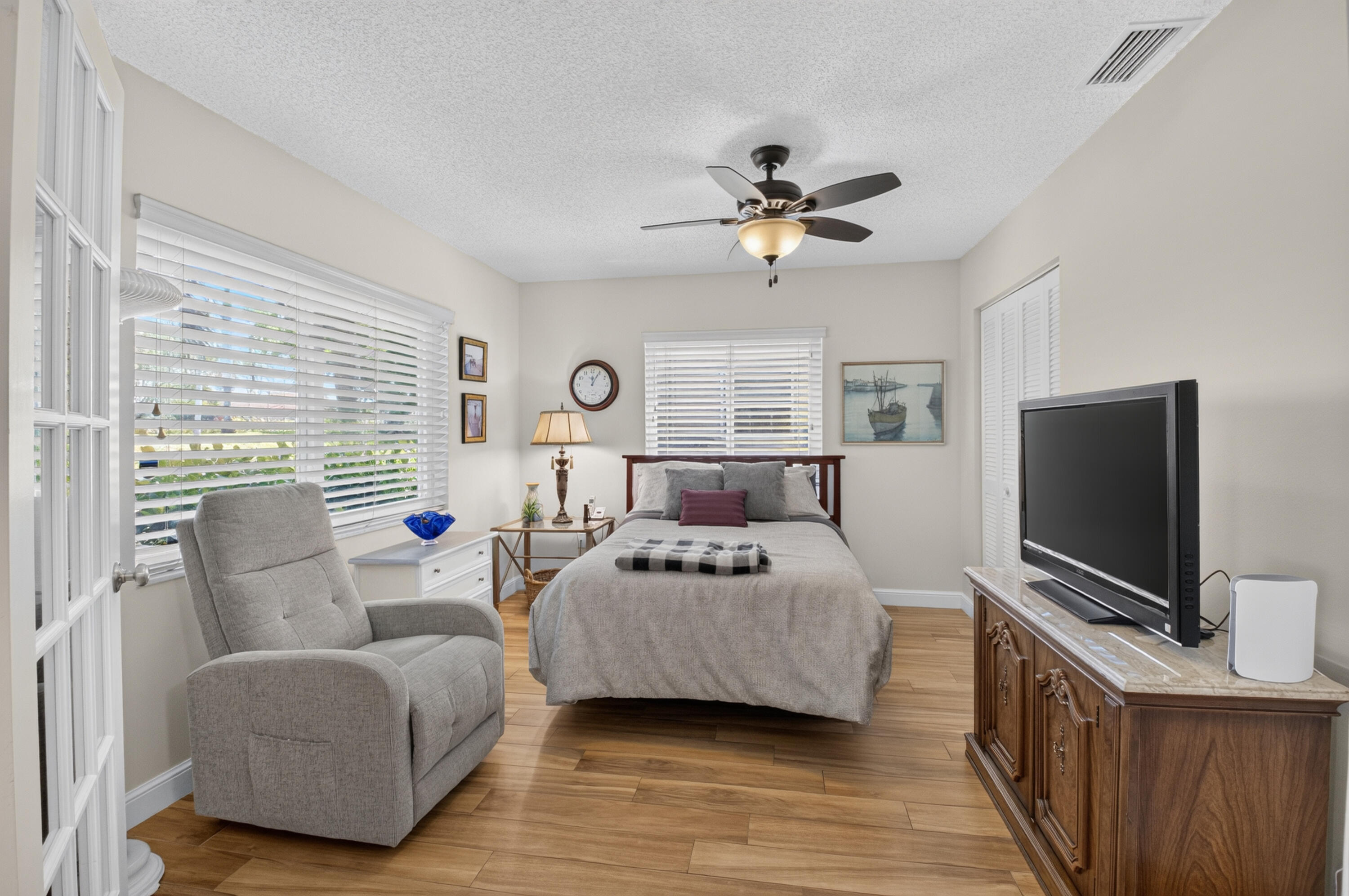 PALM GREENS AT VILLA DEL RAY CONDO I - Residential