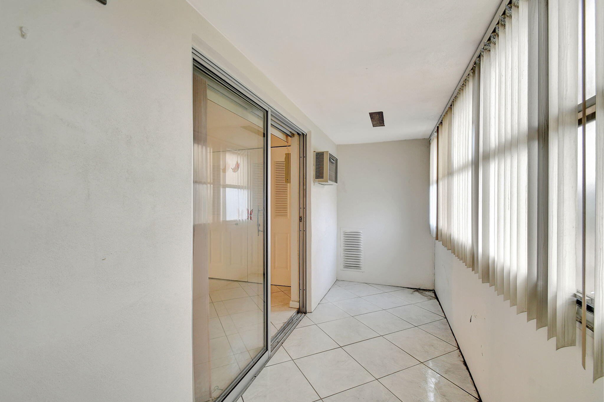 CAMDEN CONDOS - Residential