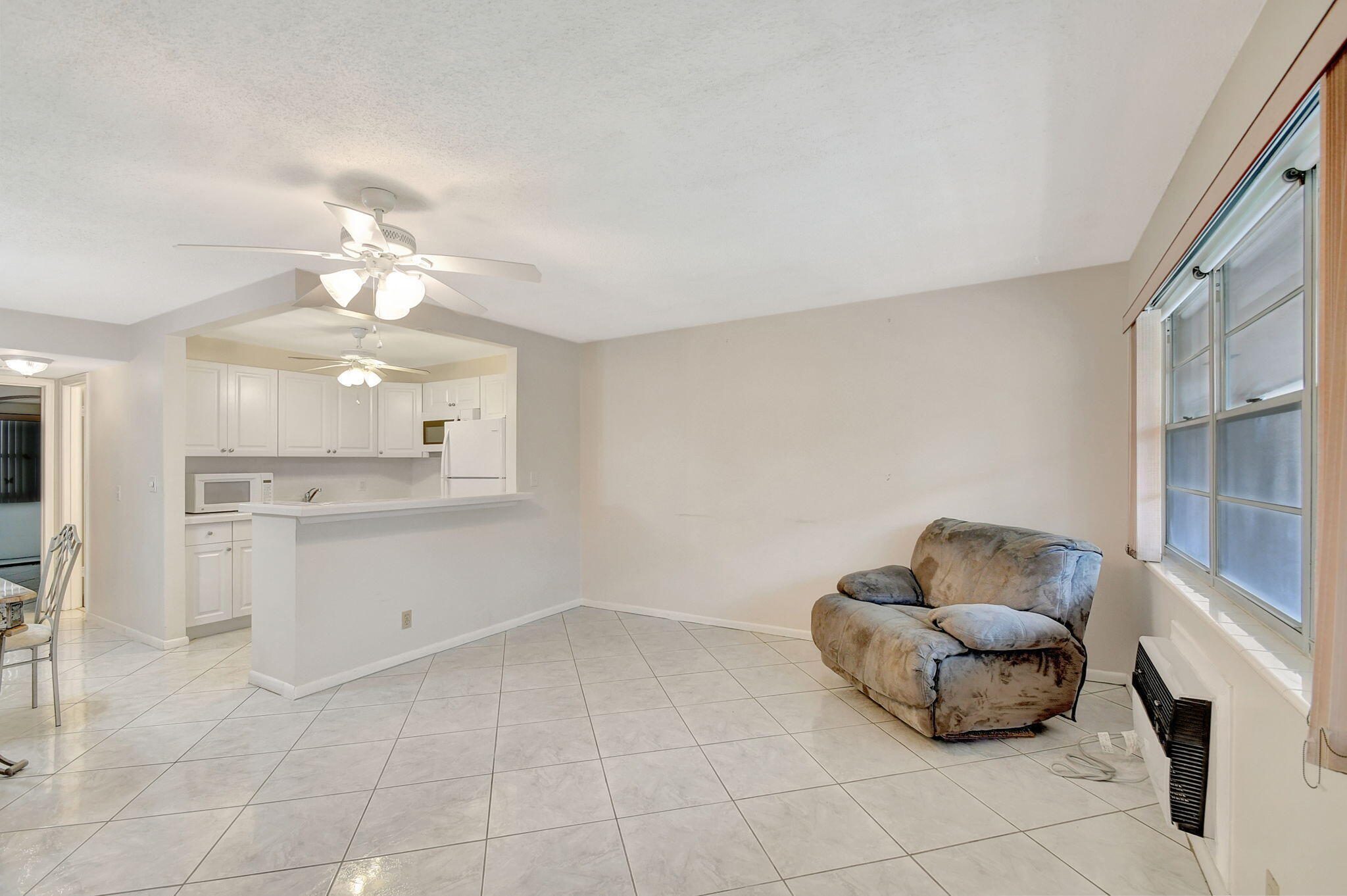 CAMDEN CONDOS - Residential
