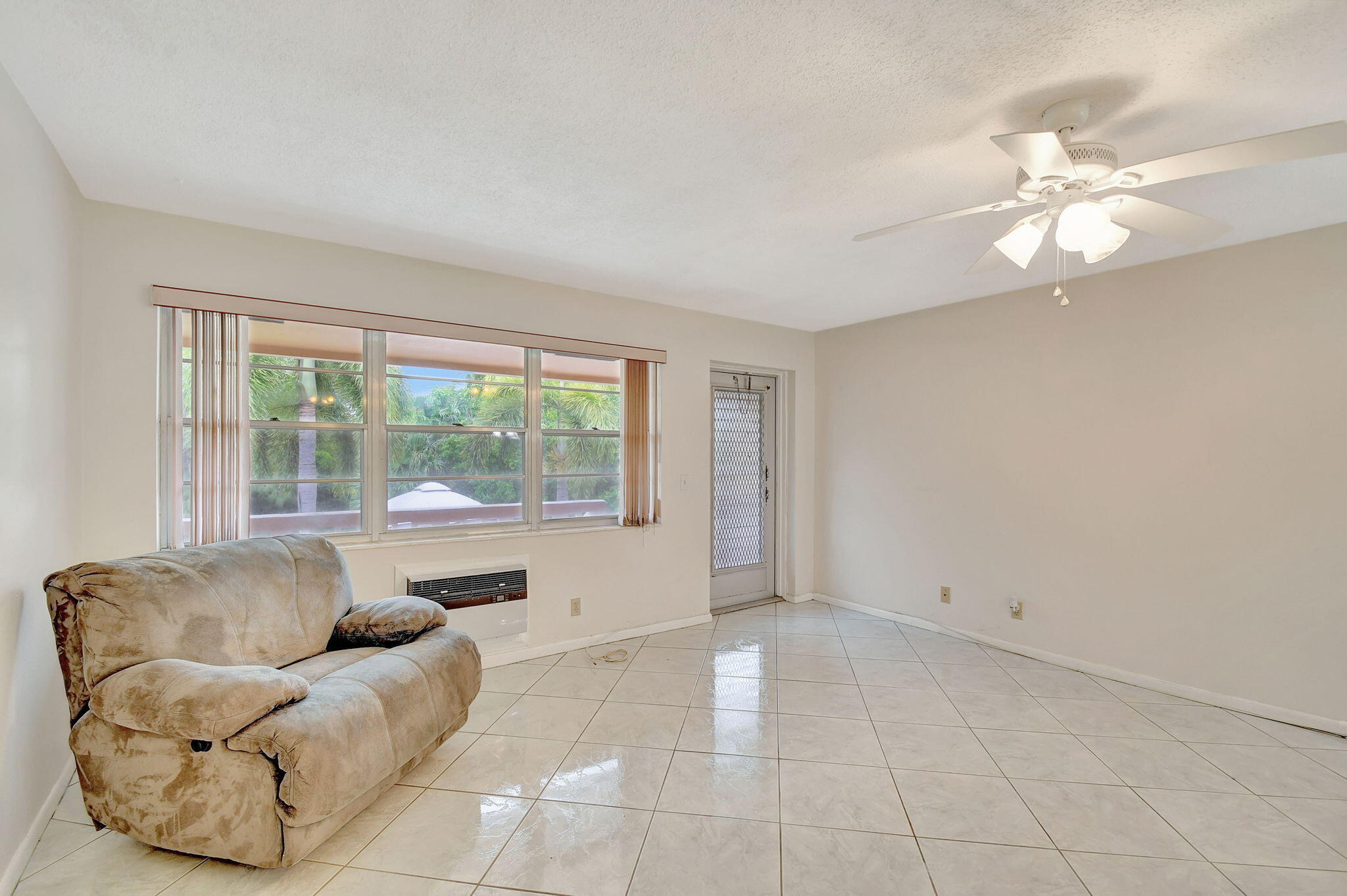 CAMDEN CONDOS - Residential