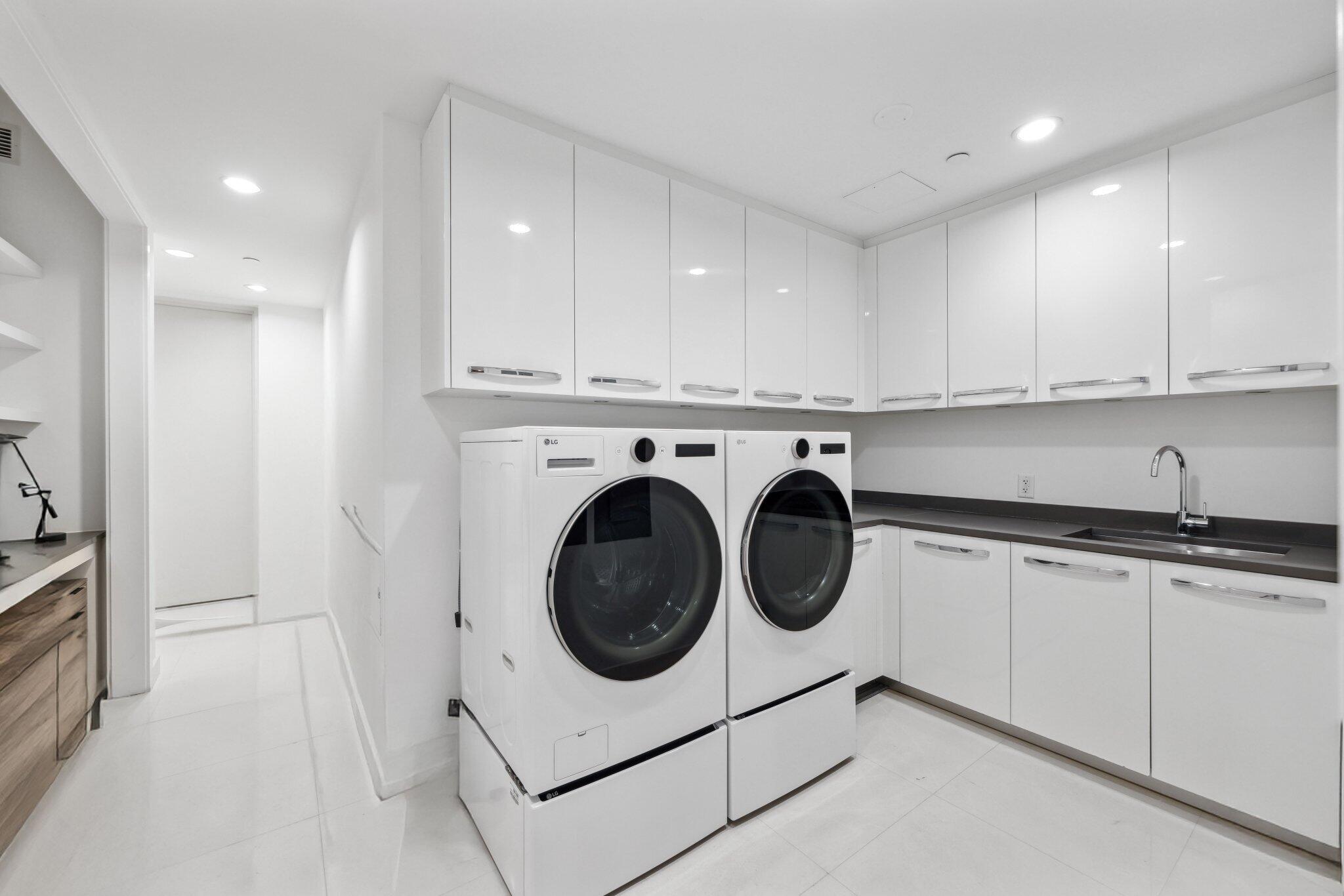 ONE THOUSAND OCEAN - Residential