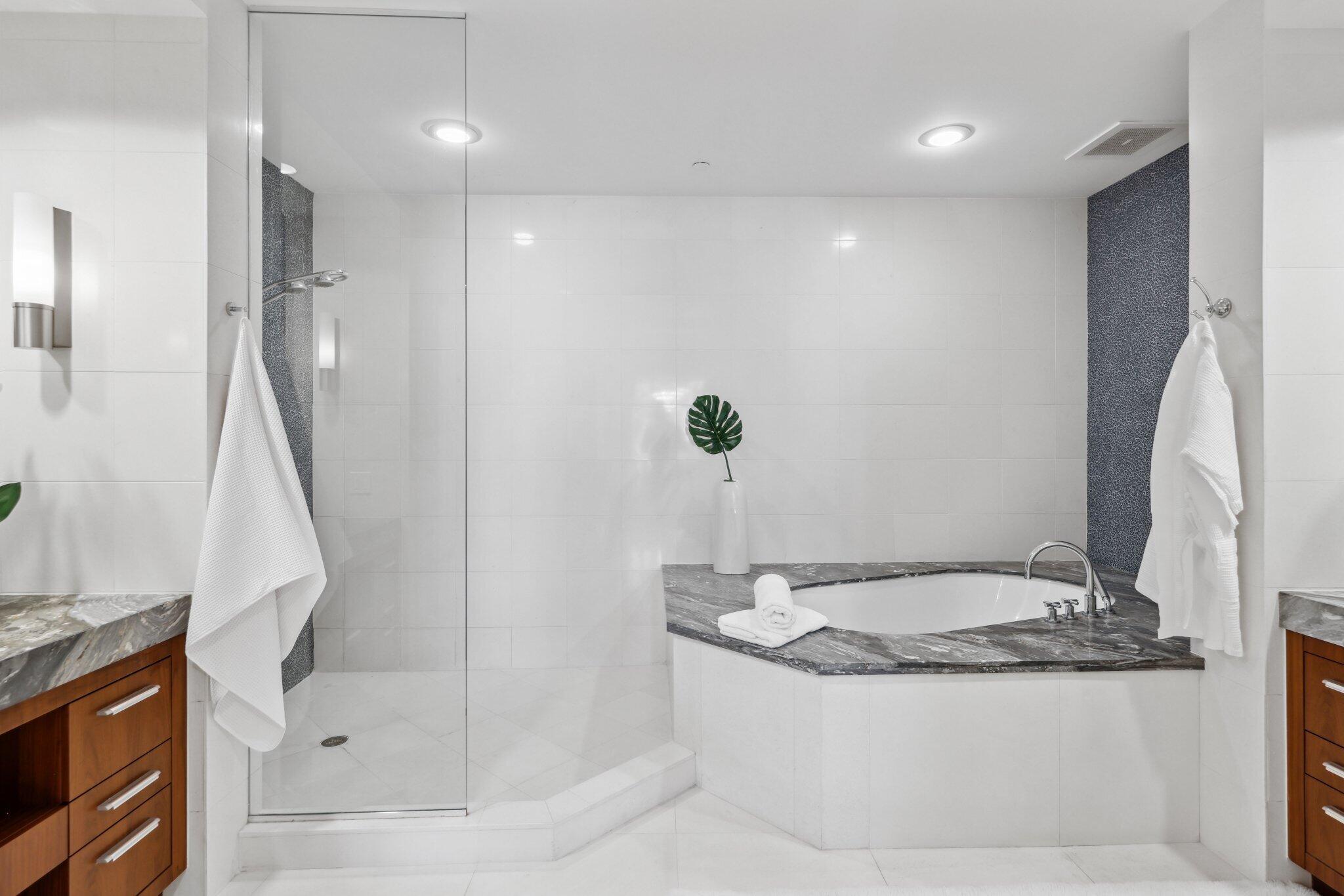 ONE THOUSAND OCEAN - Residential