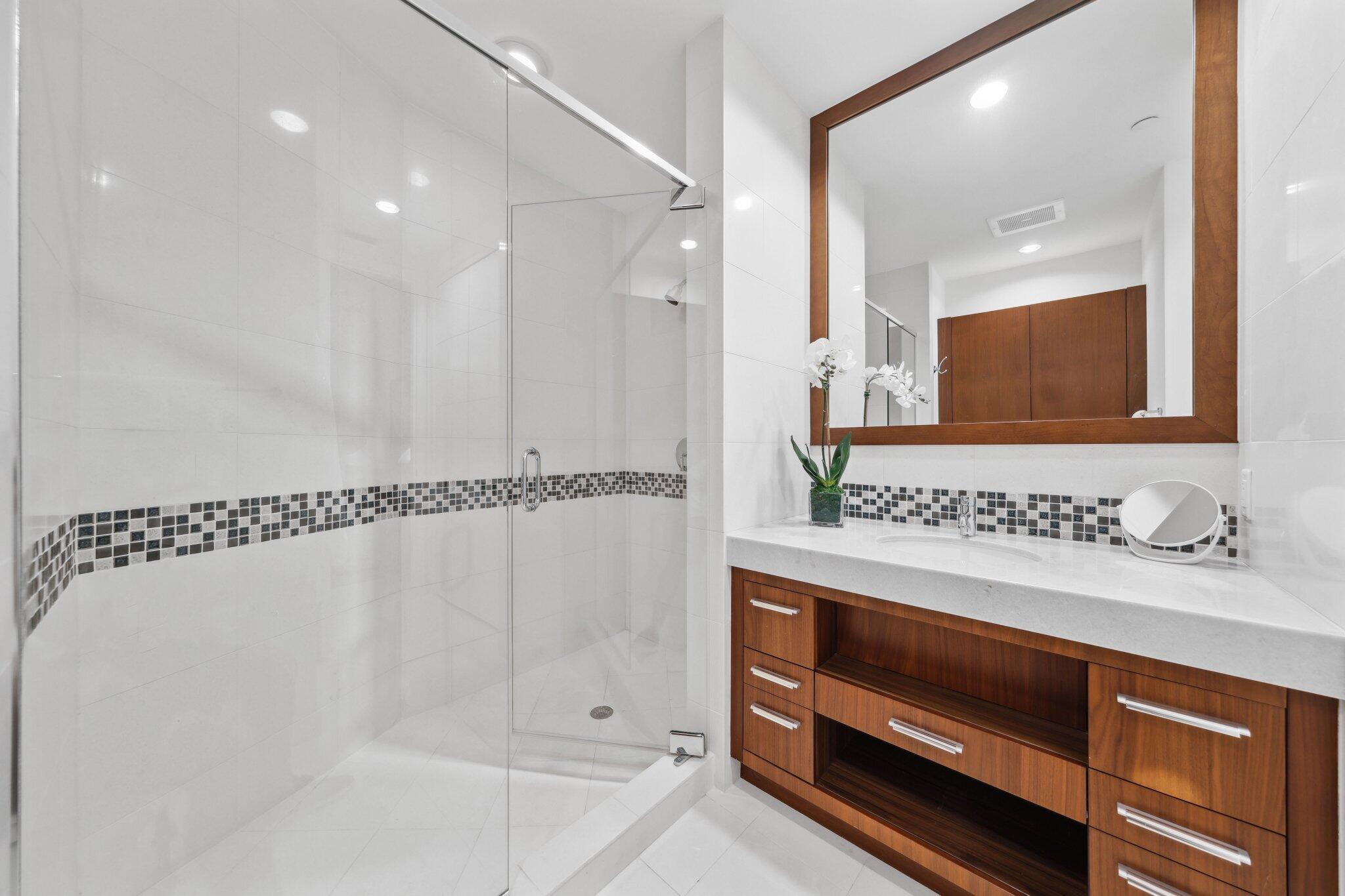 ONE THOUSAND OCEAN - Residential
