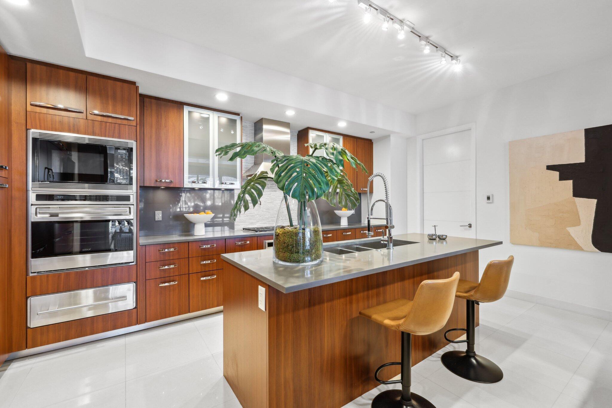 ONE THOUSAND OCEAN - Residential