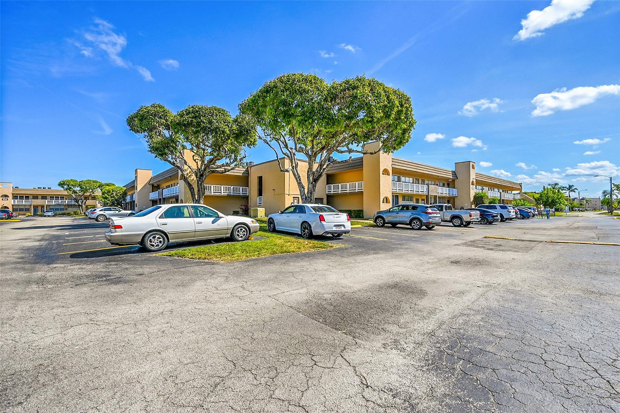 Sunrise Lakes Phase III - Residential