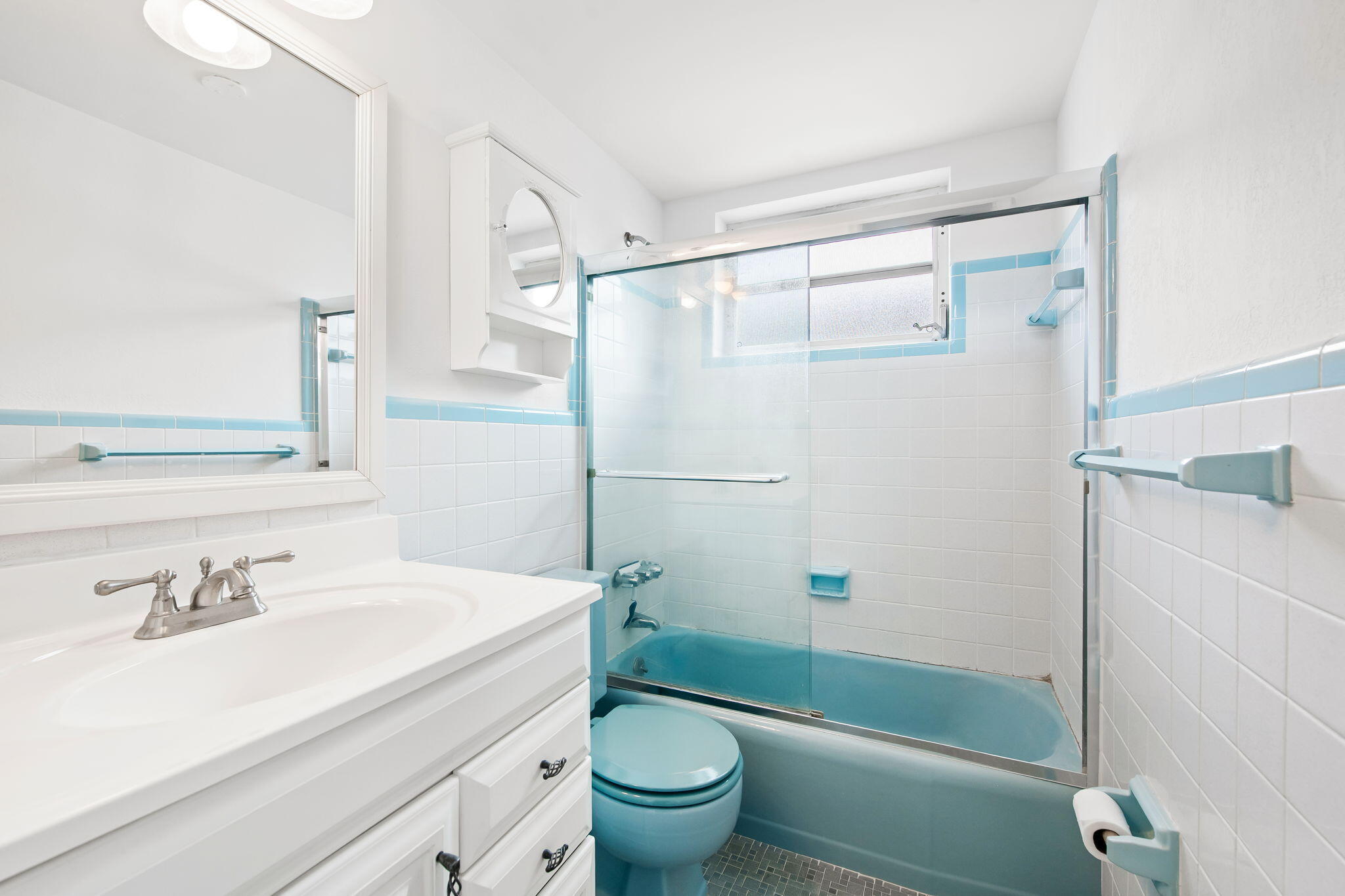 BEACON HOUSE CONDO - Residential
