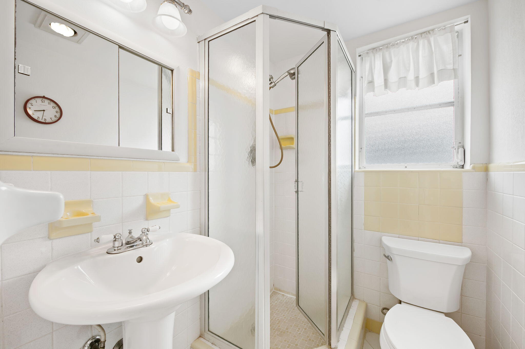 BEACON HOUSE CONDO - Residential