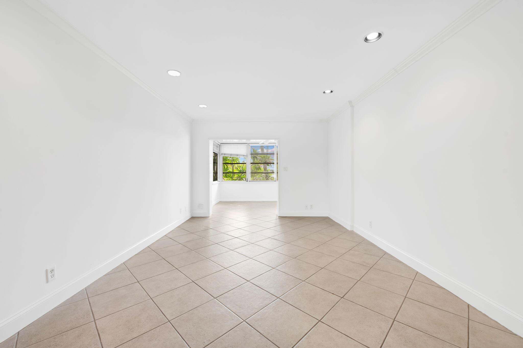 BEACON HOUSE CONDO - Residential