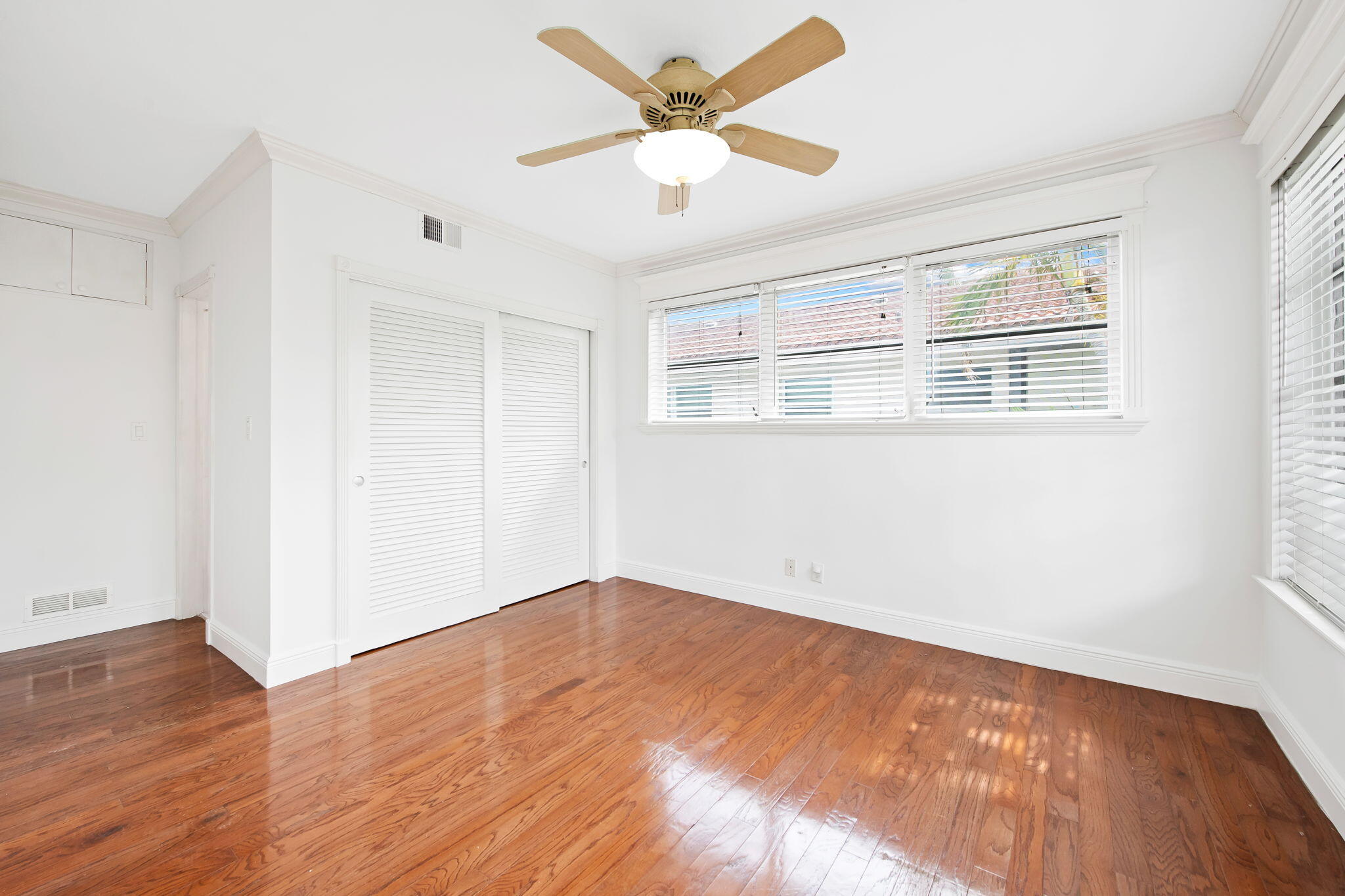 BEACON HOUSE CONDO - Residential