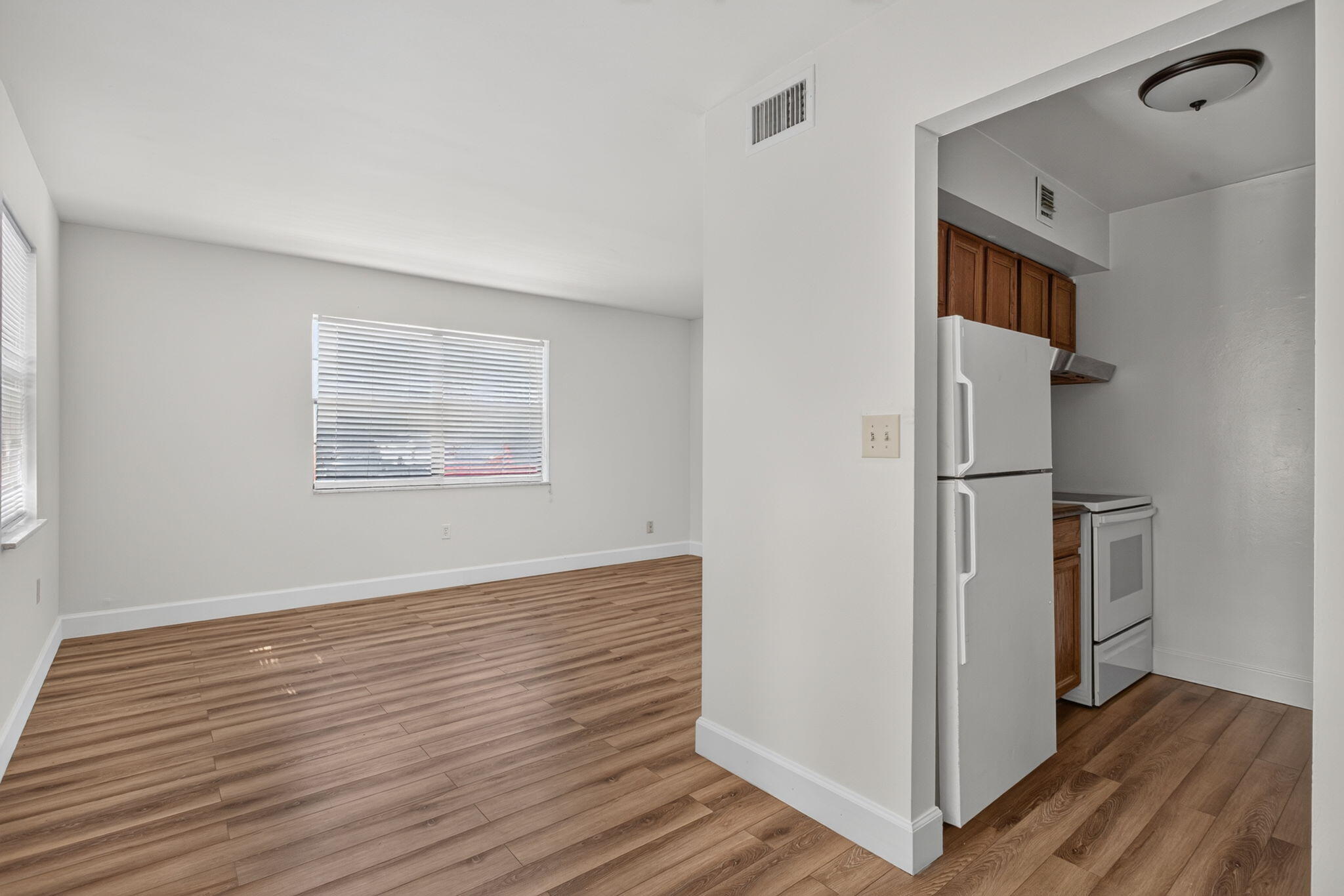 MELODIE ESTATES - Residential Lease