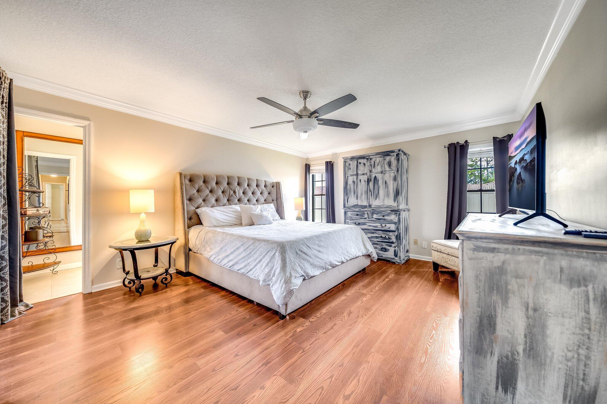 SUGAR POND MANOR OF WELLINGTON - Residential