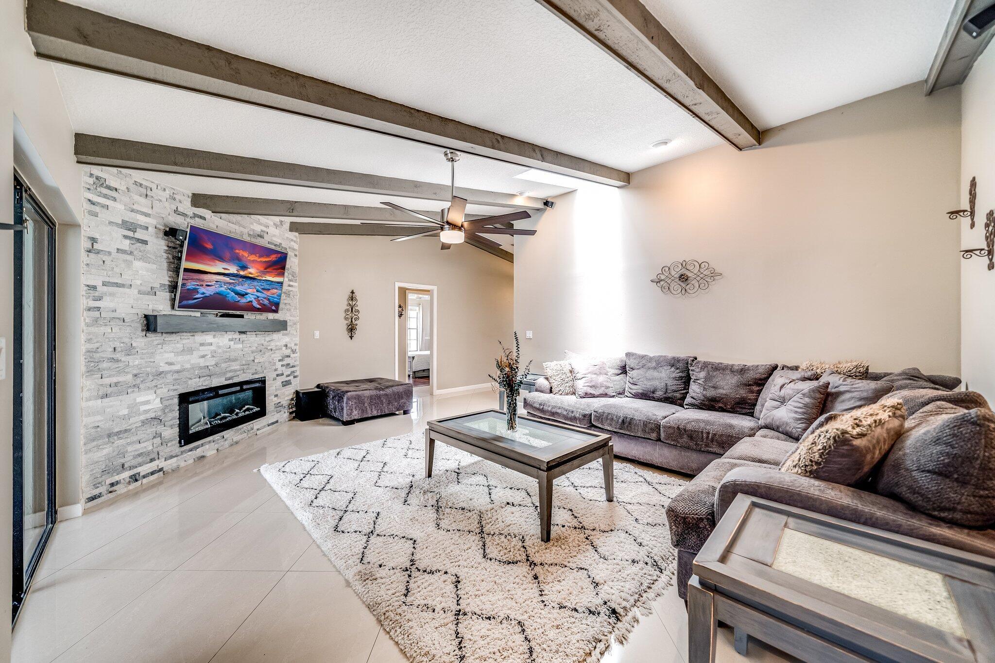 SUGAR POND MANOR OF WELLINGTON - Residential