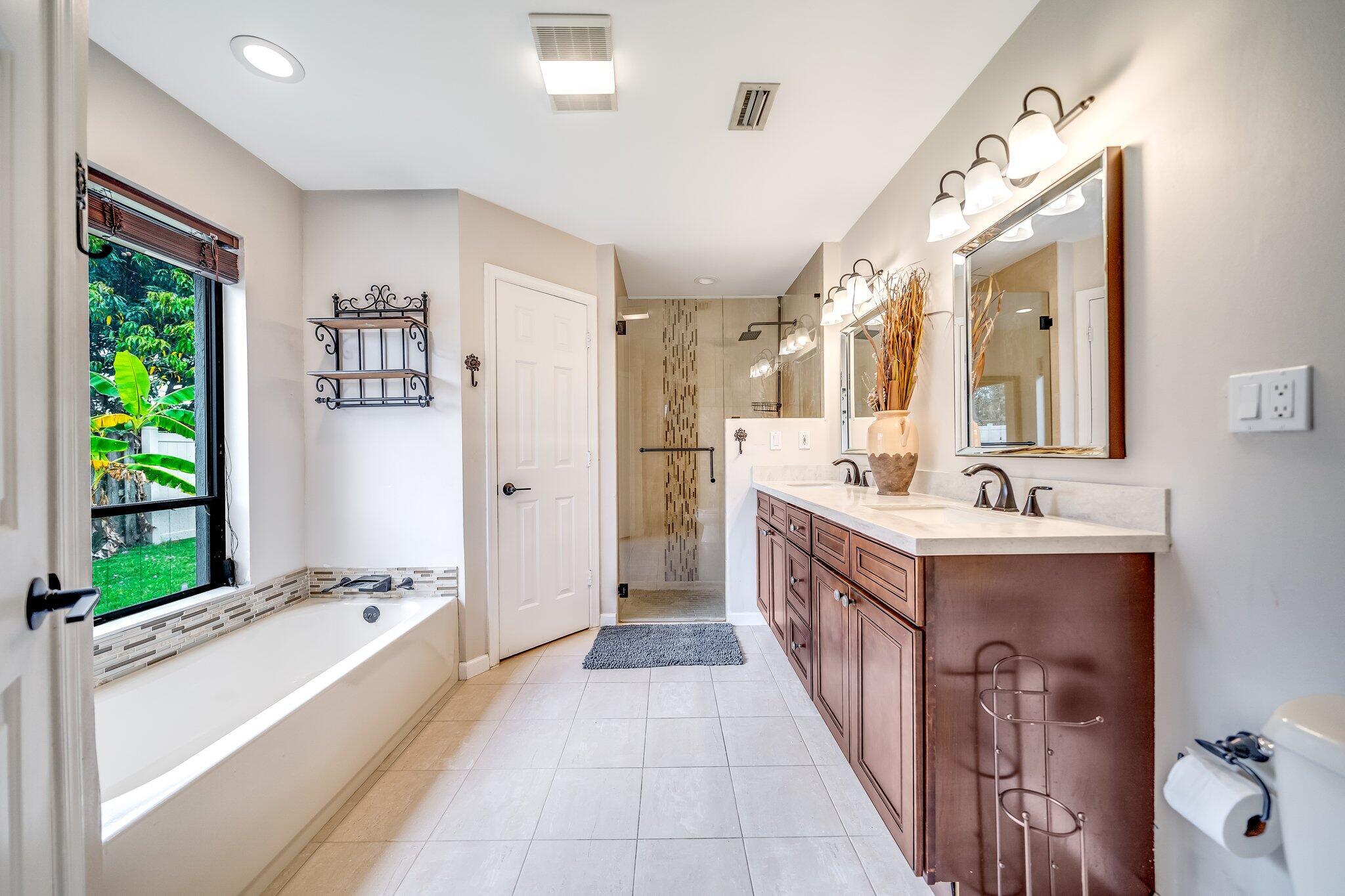 SUGAR POND MANOR OF WELLINGTON - Residential