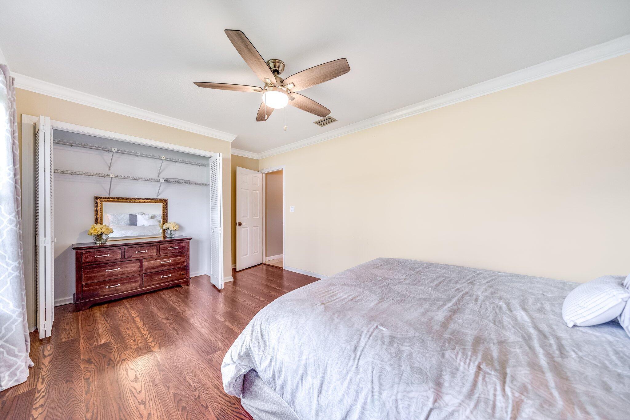 SUGAR POND MANOR OF WELLINGTON - Residential