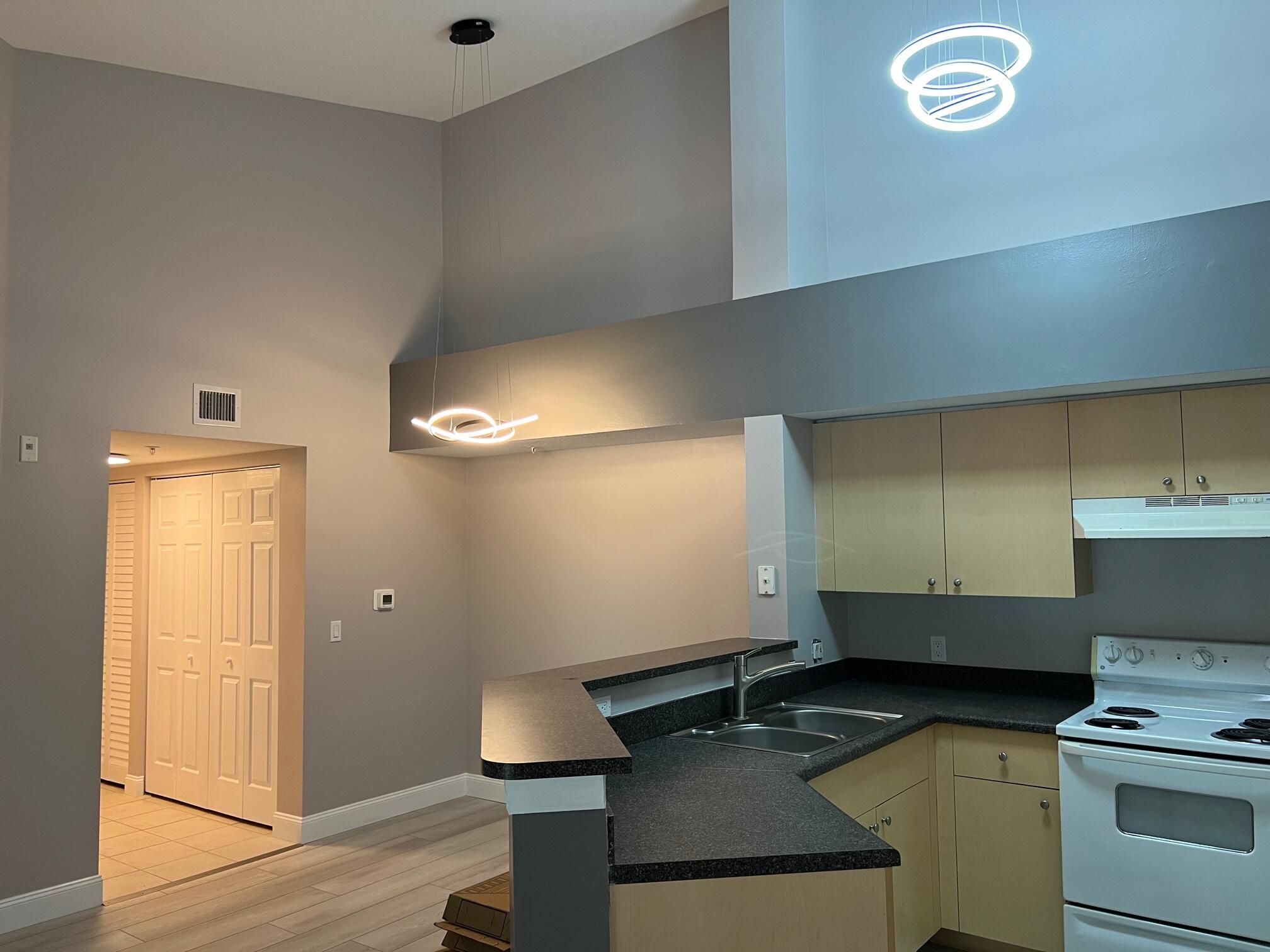EMERALD ISLE AT LAGUNA LAKES CONDO - Residential Lease