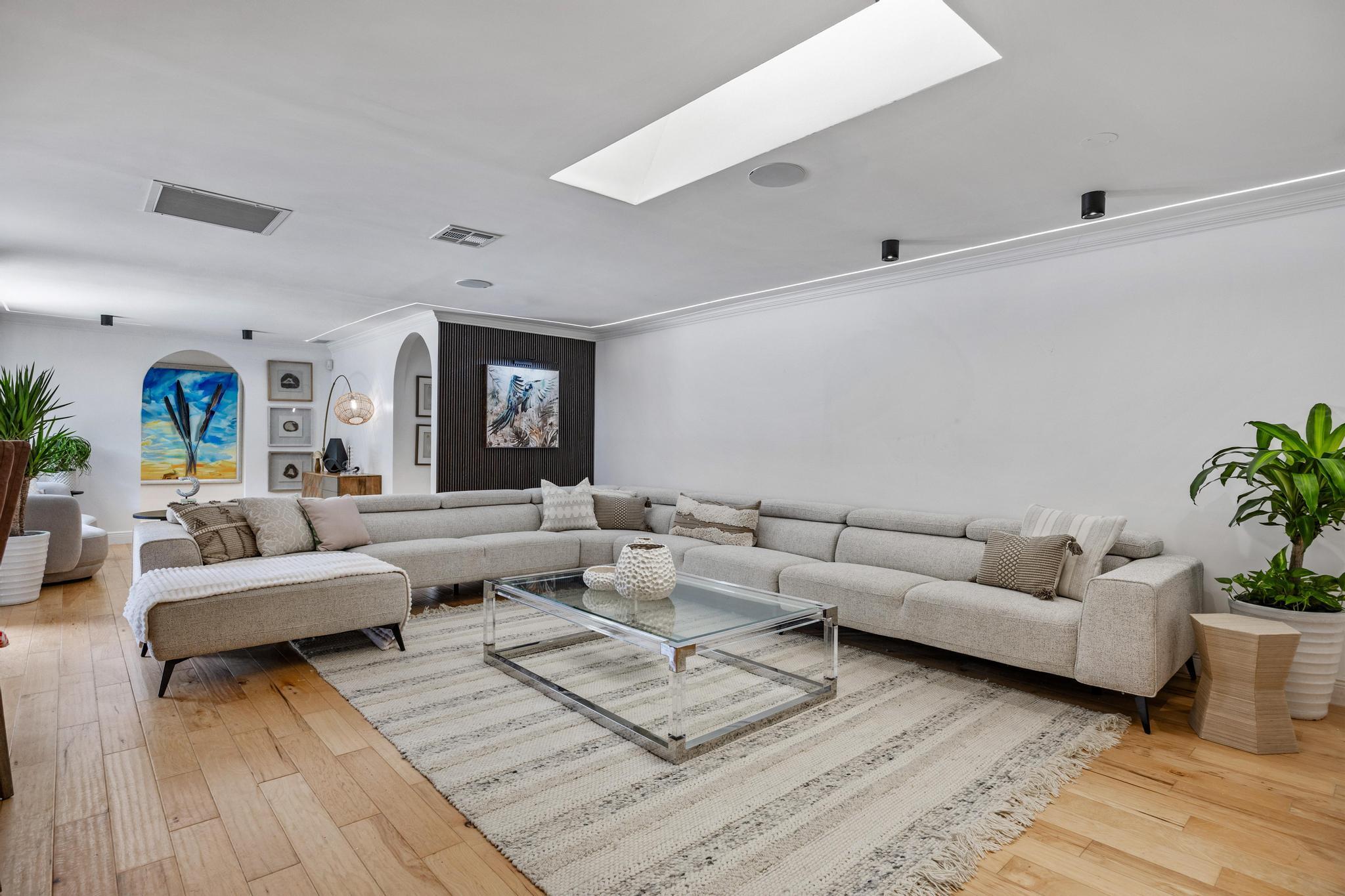 PLANTATION ACRES - Residential