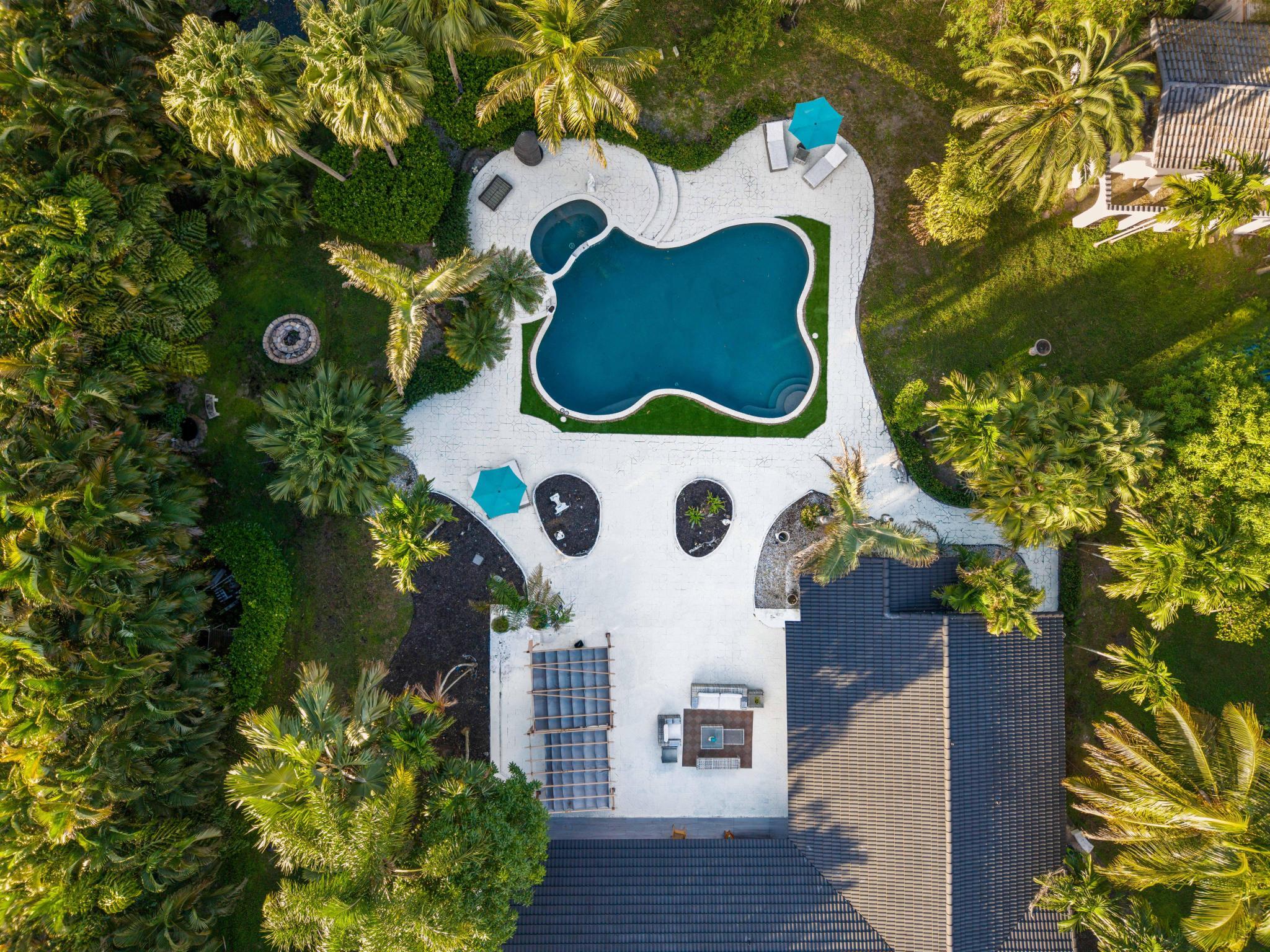 PLANTATION ACRES - Residential