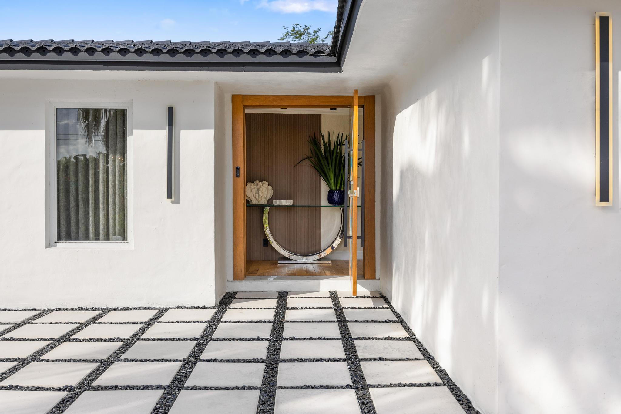 PLANTATION ACRES - Residential