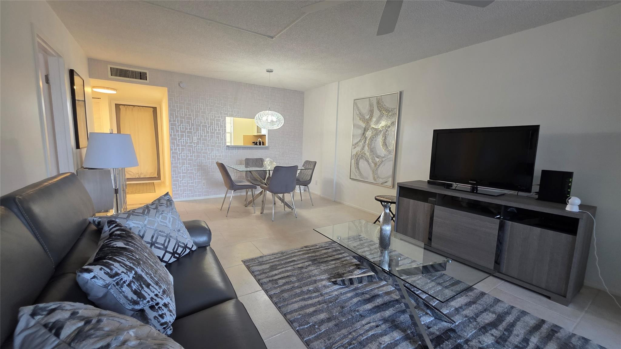 CYPRESS CHASE CONDO NO 4 - Residential