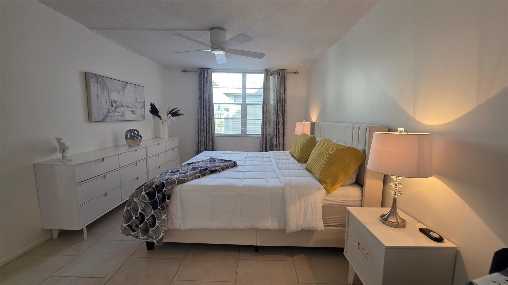 CYPRESS CHASE CONDO NO 4 - Residential