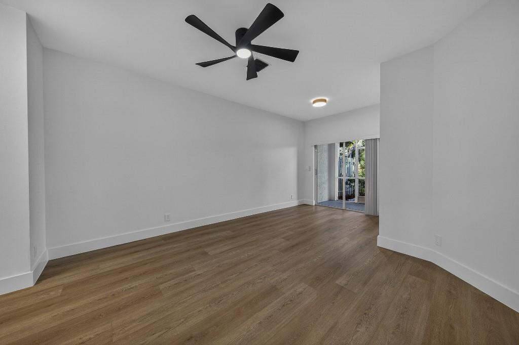 Olympia & York Residentia - Residential