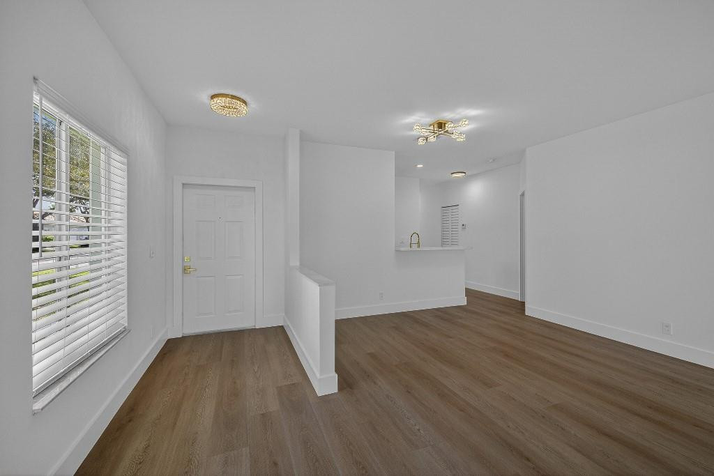 Olympia & York Residentia - Residential