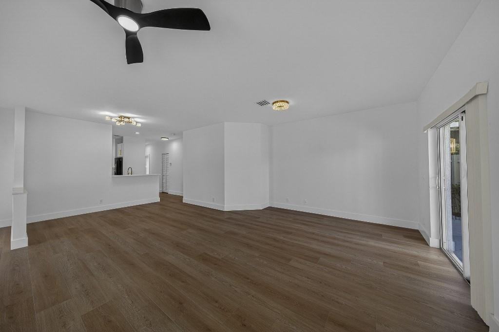 Olympia & York Residentia - Residential