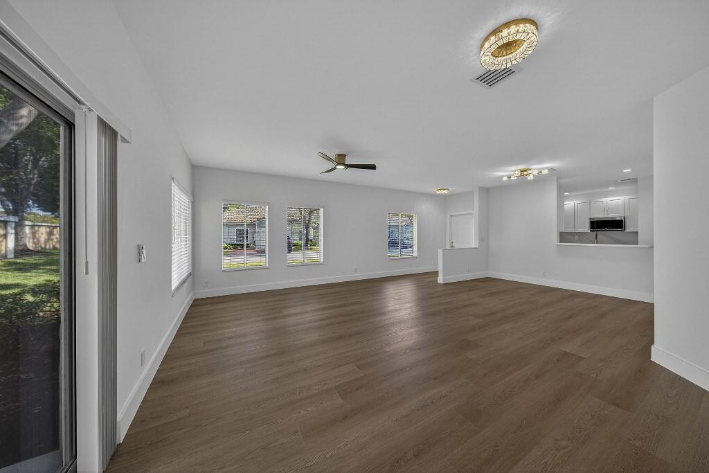 Olympia & York Residentia - Residential