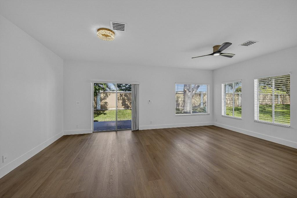 Olympia & York Residentia - Residential