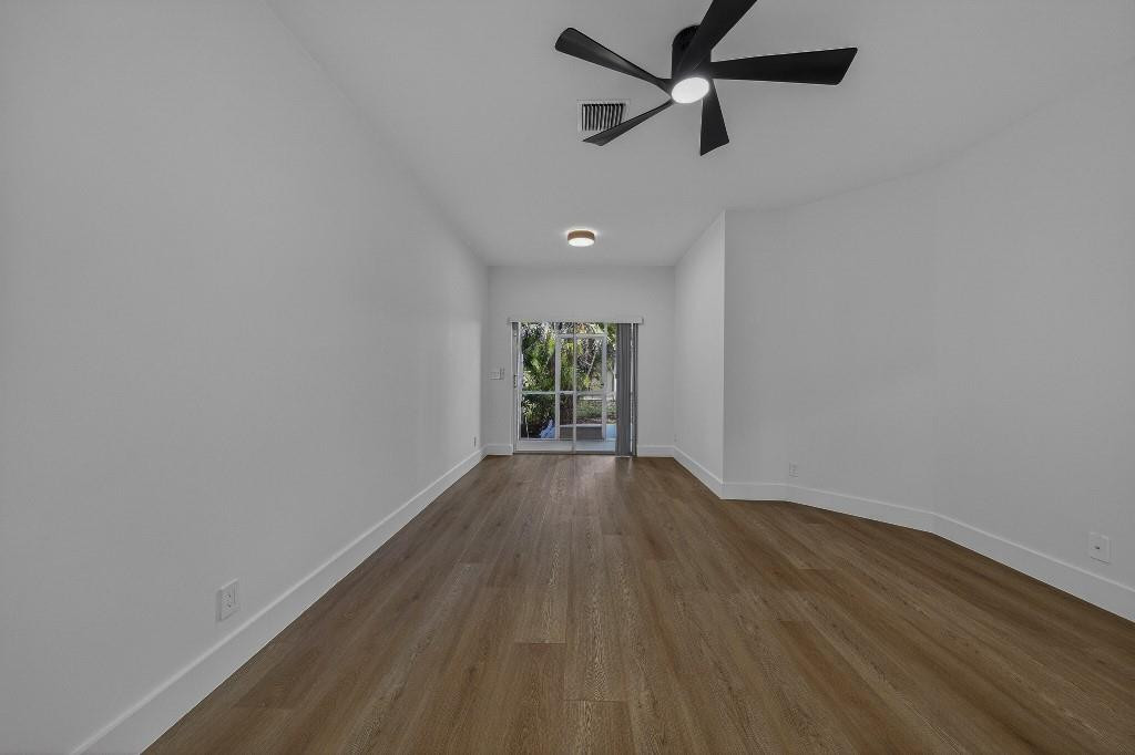 Olympia & York Residentia - Residential