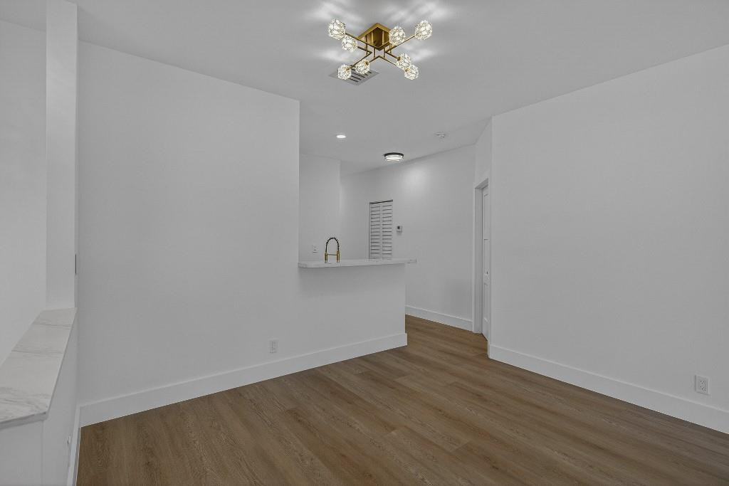Olympia & York Residentia - Residential