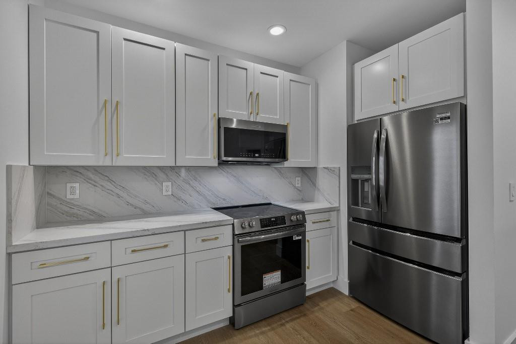Olympia & York Residentia - Residential