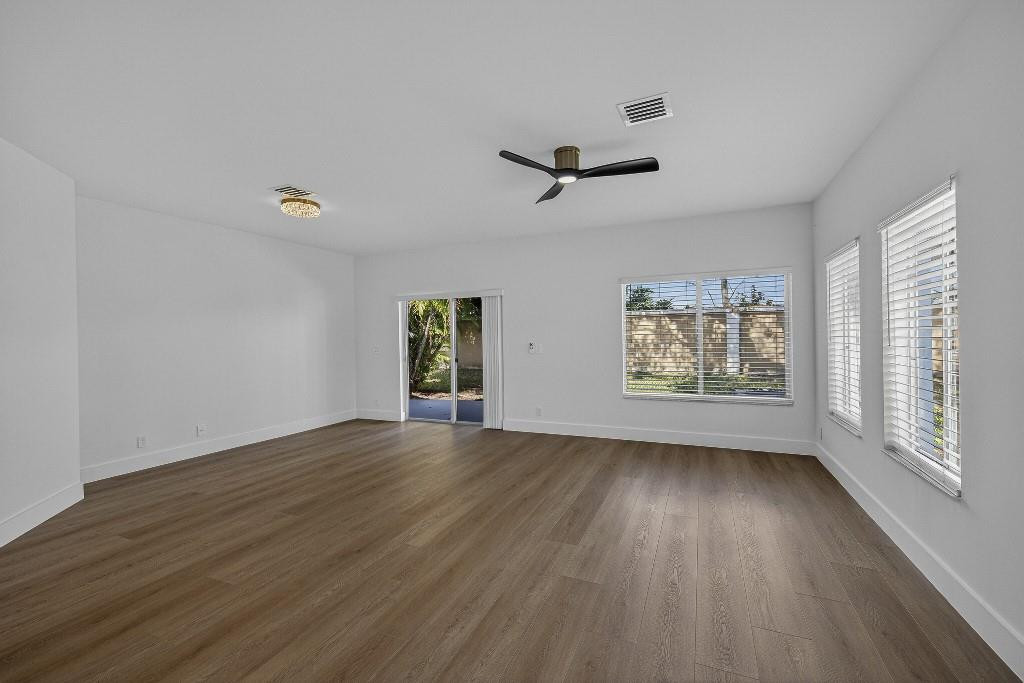 Olympia & York Residentia - Residential