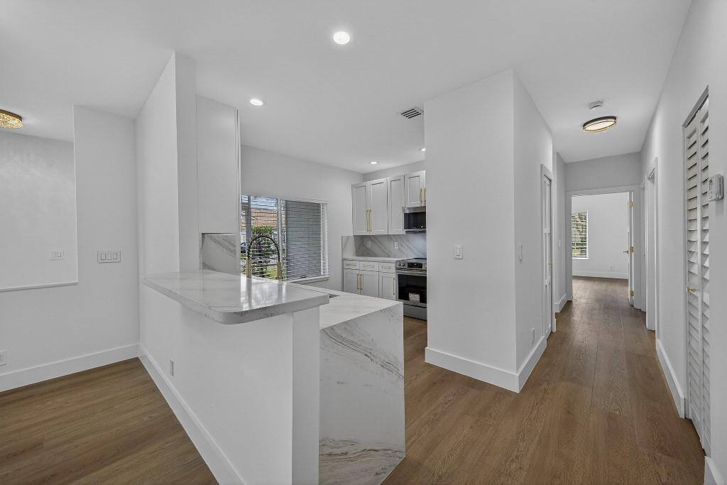 Olympia & York Residentia - Residential