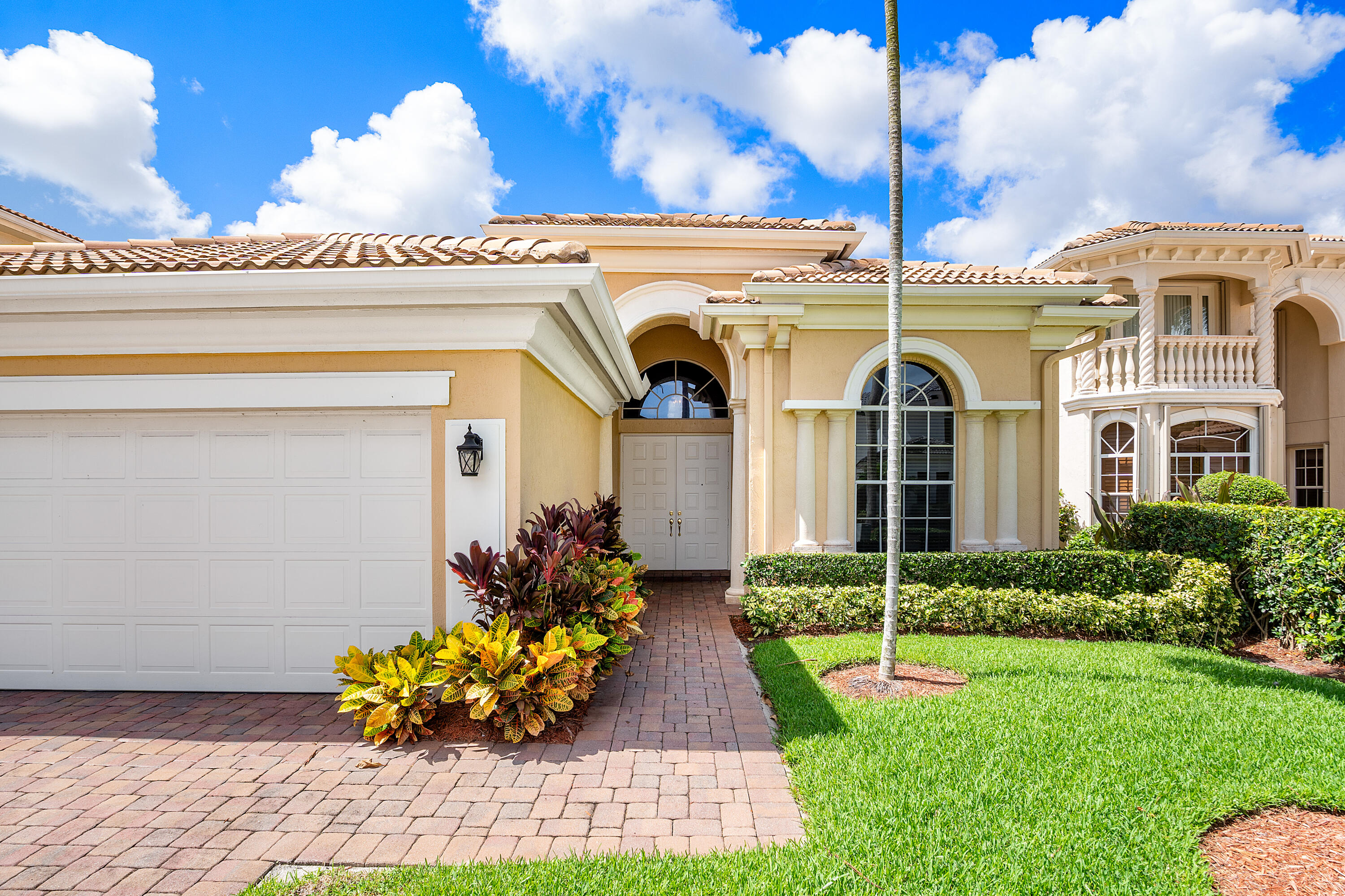 Mizner Country Club - Residential