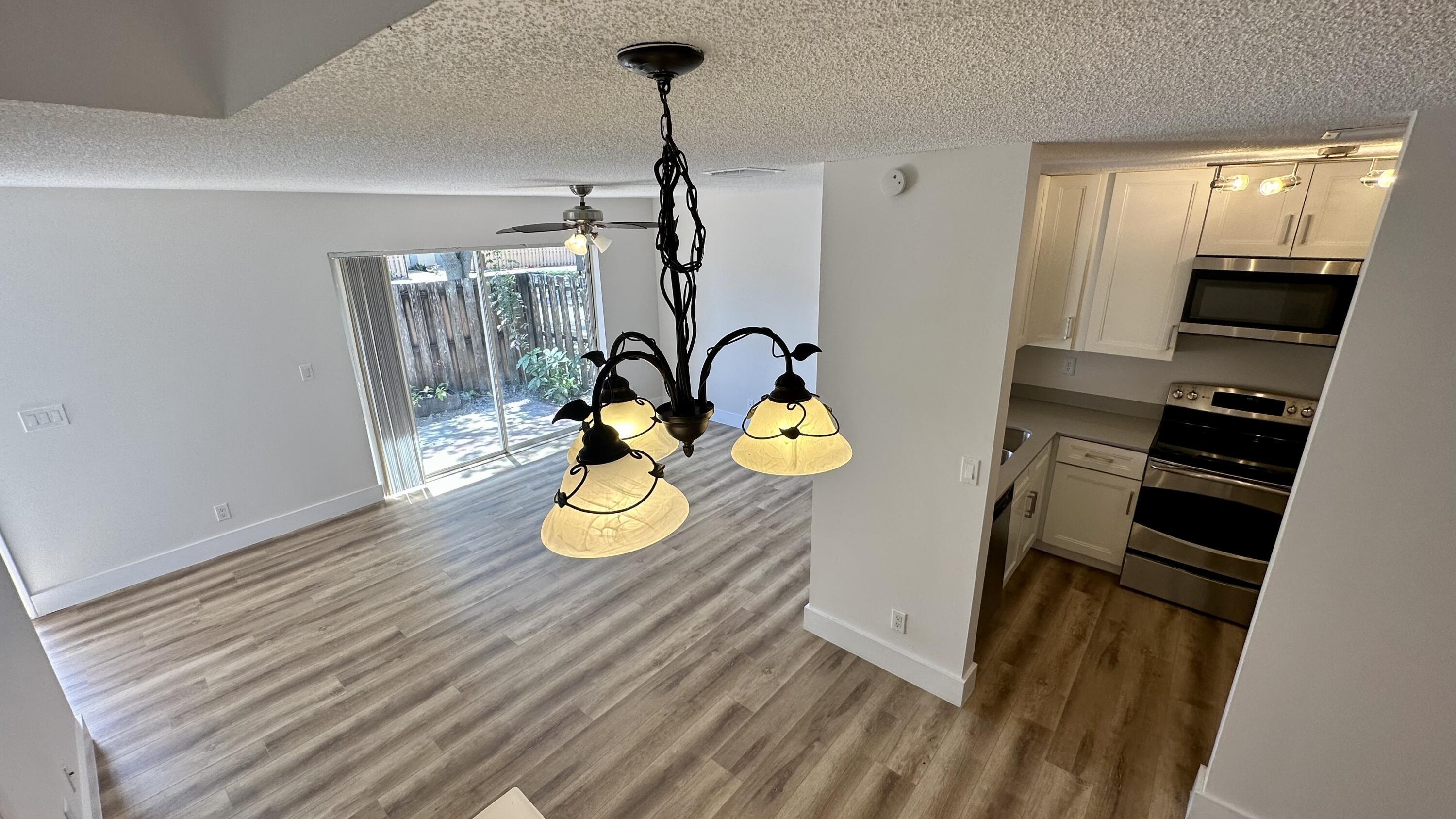 CYPRESS ESTATES OF PALM SPRINGS - Residential Lease