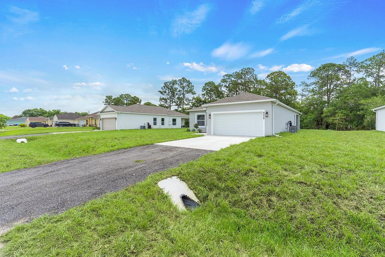VERO LAKE ESTATES UNIT P - Residential