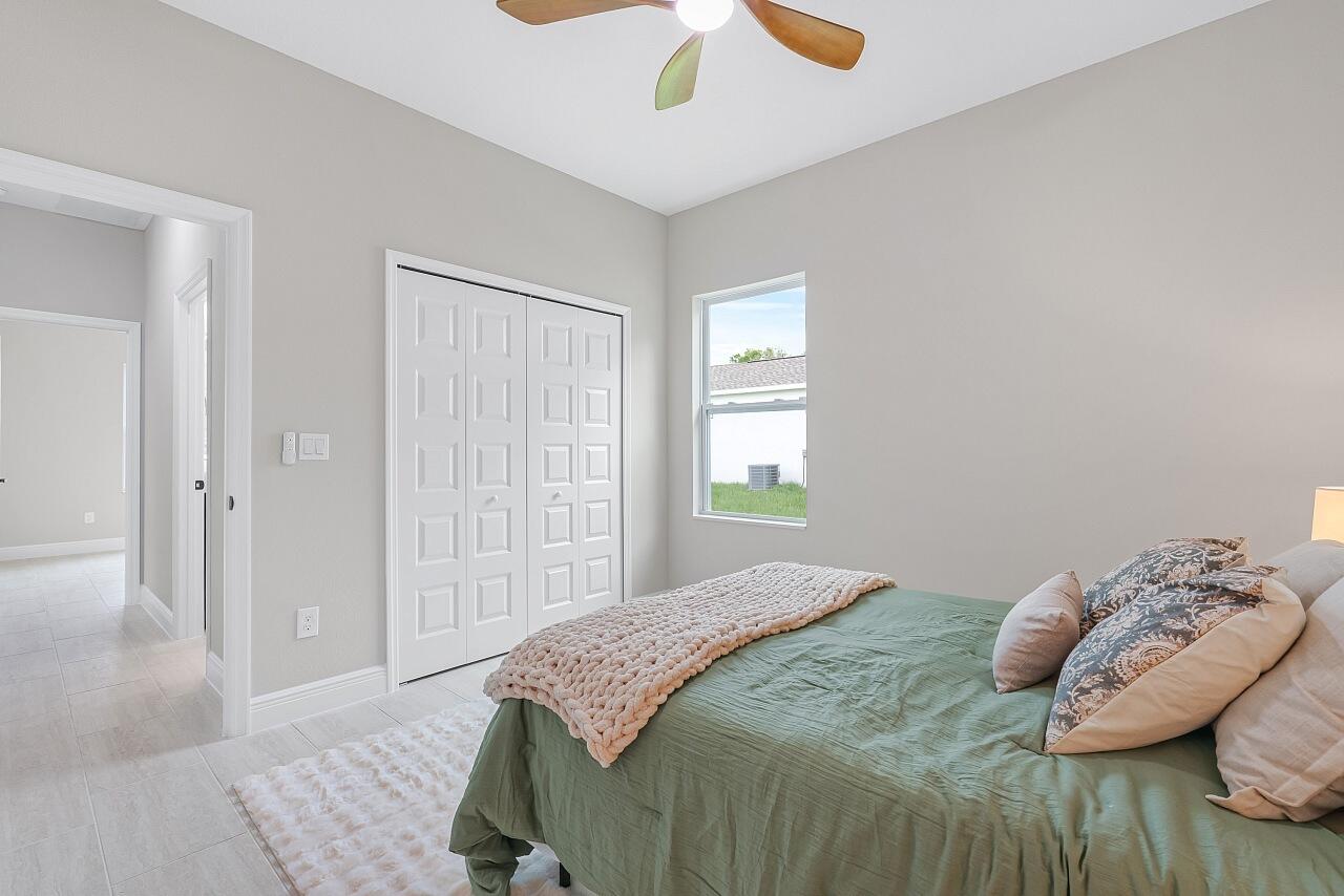 VERO LAKE ESTATES UNIT P - Residential