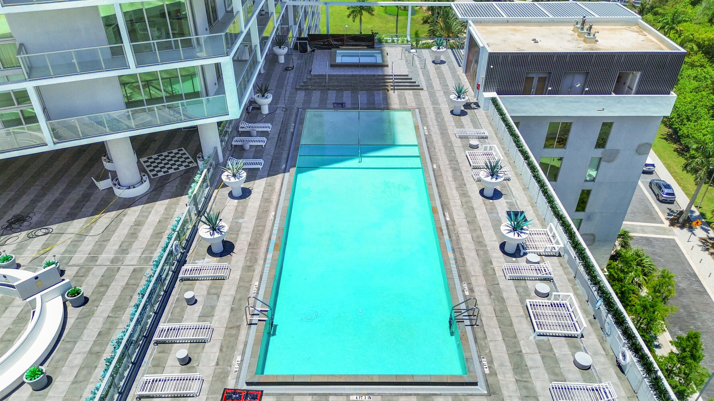 METROPICA NORTH TOWER ONE - Residential